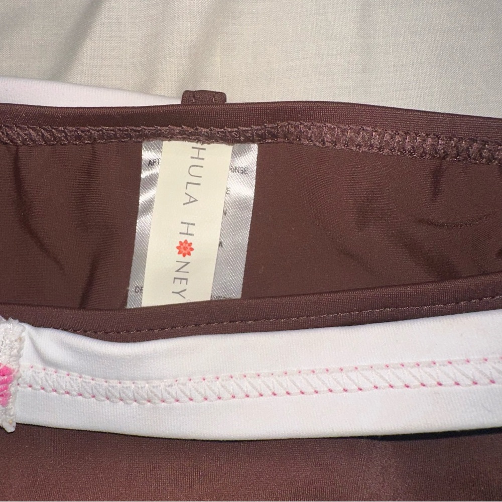 Early 2000s Y2K Hula Honey Brown Bikini Bottom with Pink and White Belt Design - Picture 5 of 10